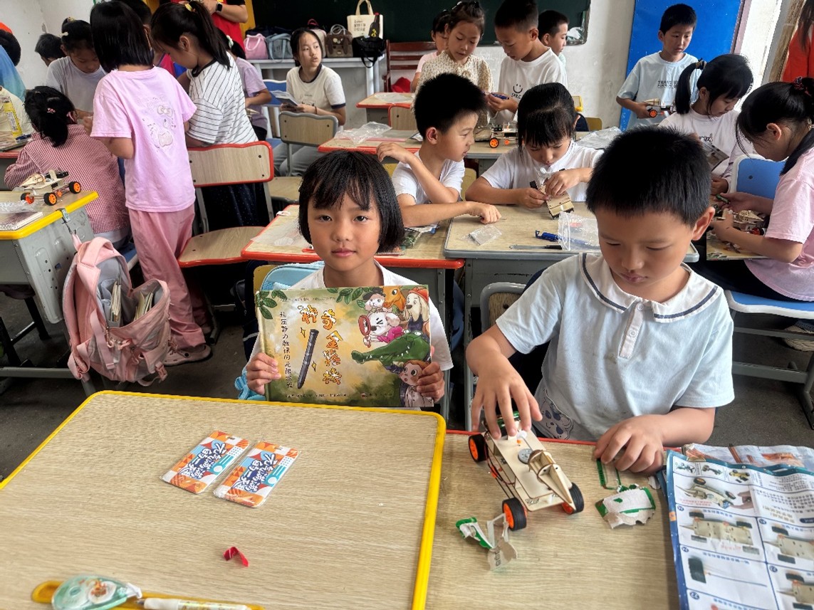 “神奇金箍棒”乡村童心科普护航行动走进太湖乡村小学